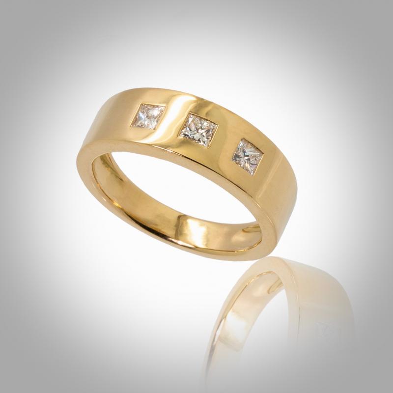 Bague - Or jaune - 18 carats - Trilogie - Diamants blanc - Taille princesse 